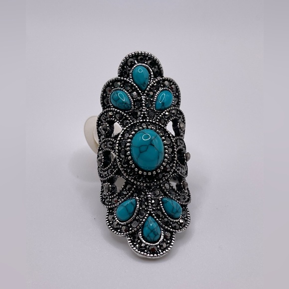 Silver toned BOHO peacock ring with Faux Turquoise Stones - Size 8 - Picture 9 of 15